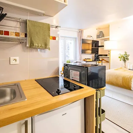 Studio In Heart Of Paris-3